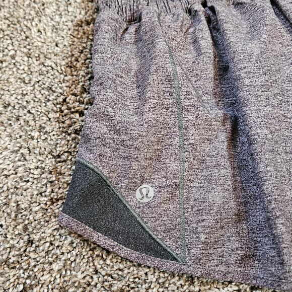 Lululemon Hotty Hot Short II Women’s 8 2.5” Running Athletic Activewear Gym - Picture 12 of 12